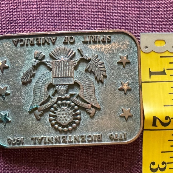 Vintage patriotic bicentennial spirit of America belt buckle. - Picture 4 of 4